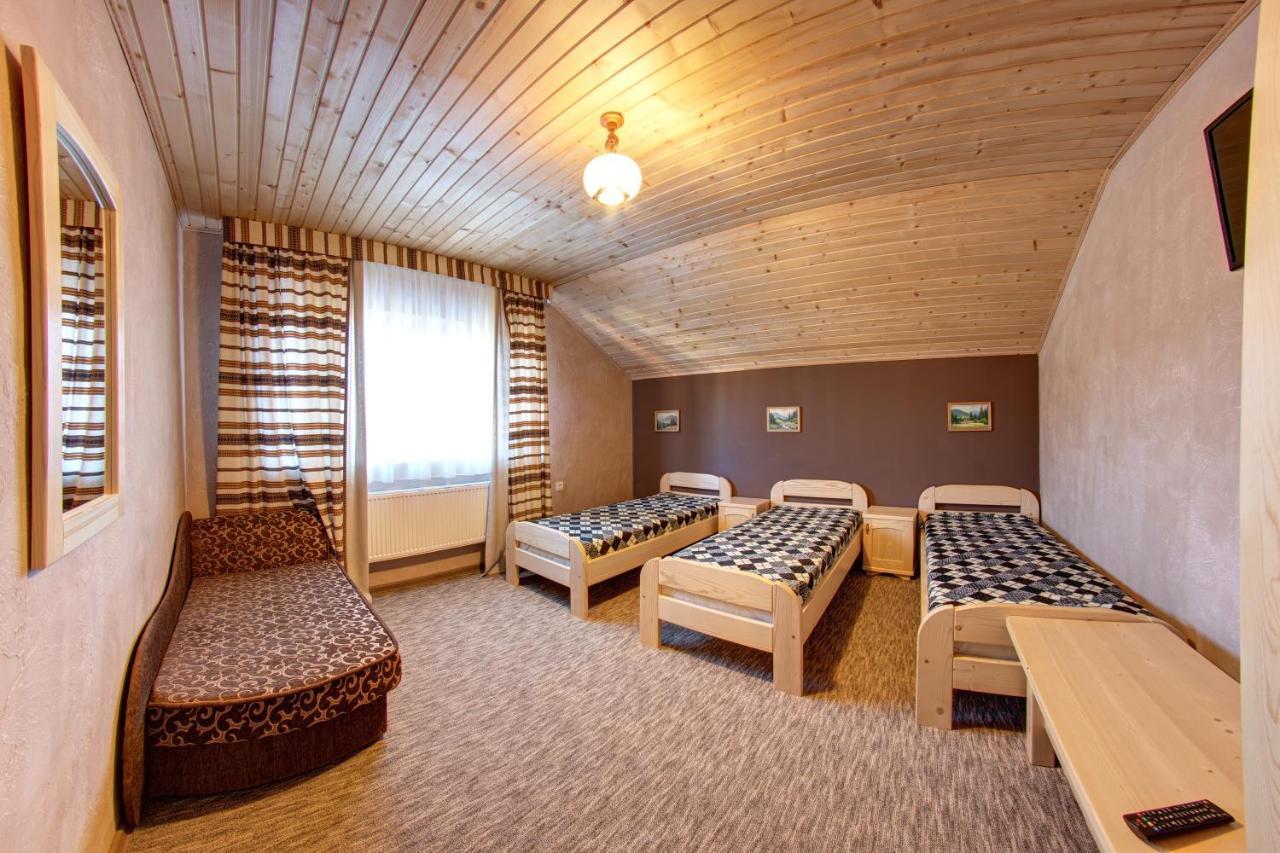 Hotel Gutsulia Bukovel Habitación foto