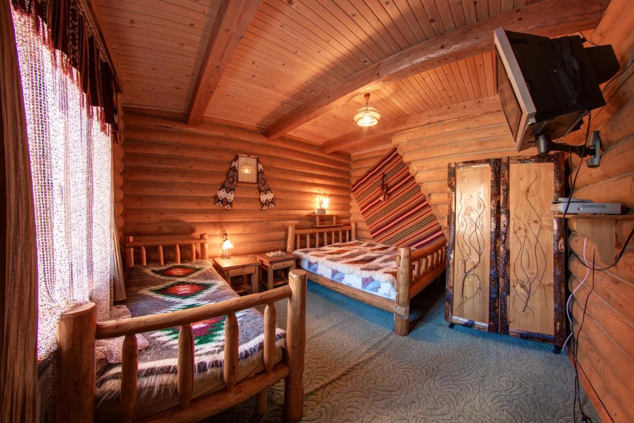 Hotel Gutsulia Bukovel Habitación foto